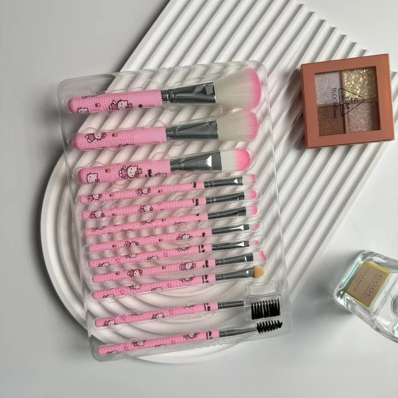 Hello Kitty 12-częściowy zesta – Beauty Makeup Tools Set recenzja i cena